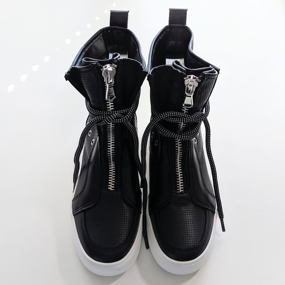 NWOT Steve Madden Anton Black High Top Sneaker - Picture 4 of 5